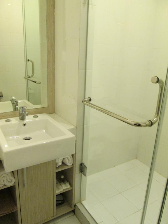 N3 Hotel Τζακάρτα Δωμάτιο φωτογραφία