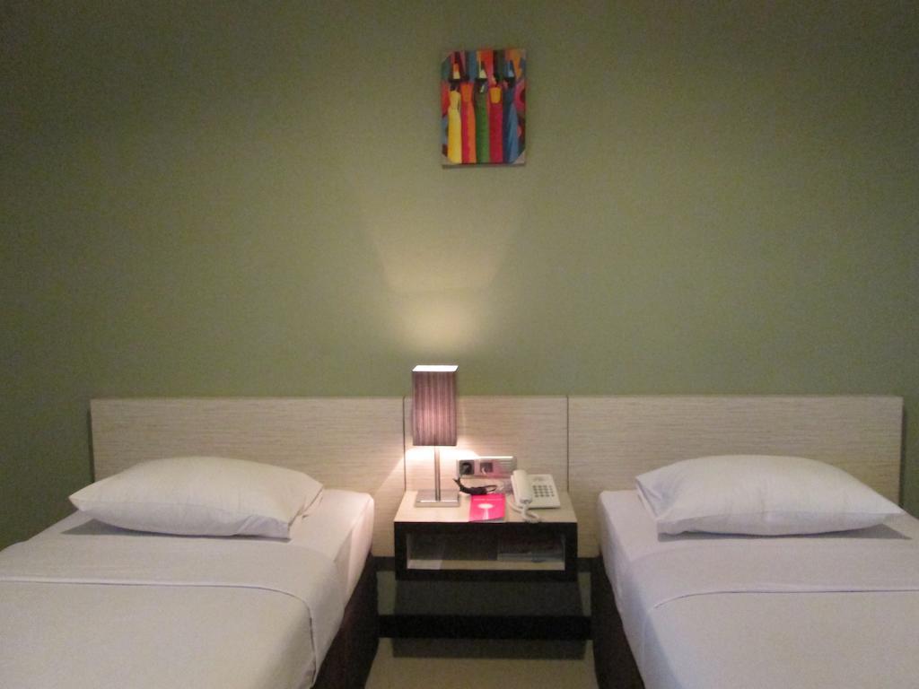 N3 Hotel Τζακάρτα Δωμάτιο φωτογραφία