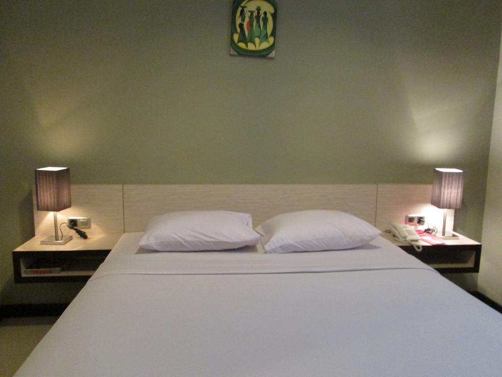 N3 Hotel Τζακάρτα Δωμάτιο φωτογραφία
