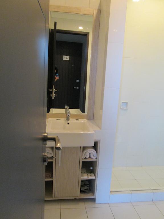 N3 Hotel Τζακάρτα Δωμάτιο φωτογραφία